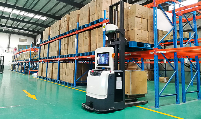 叉車式AGV應用場景